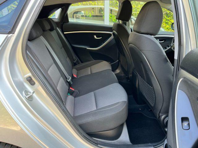 HYUNDAI i30 1.6 CRDi 5p. Comfort A/T