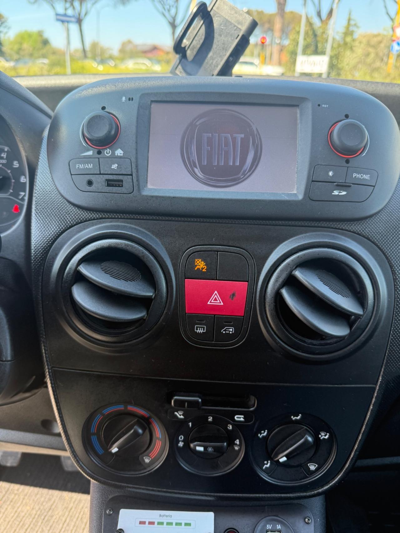 Fiat Fiorino 1.3 MJT 95CV Cargo Adventure Autocarro 2 Posti