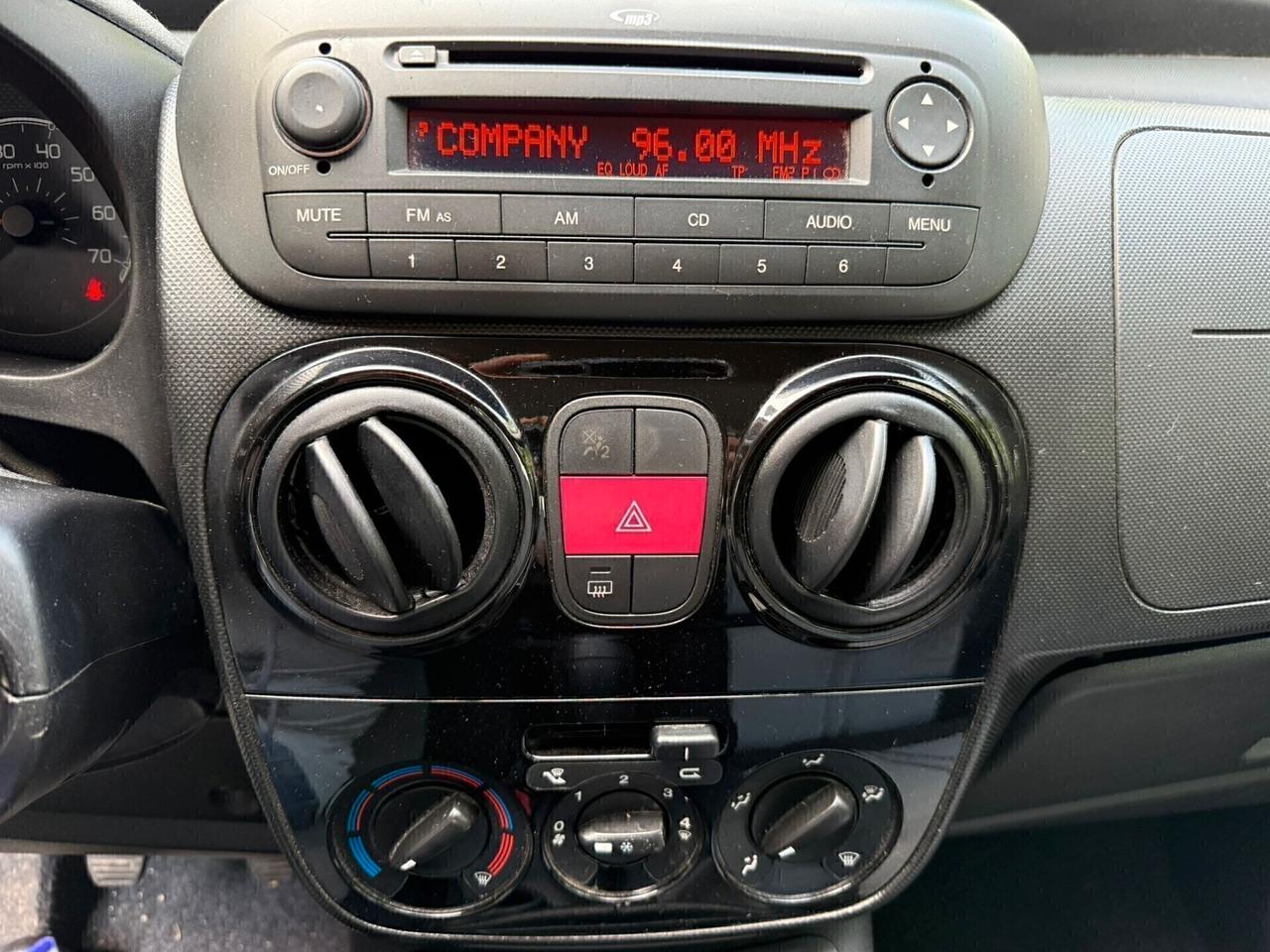 Fiat Qubo 1.3 MJT 75 CV gancio traino