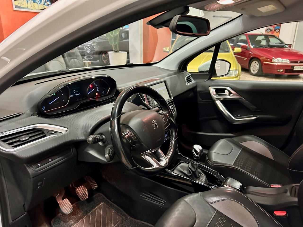 Peugeot 2008 BlueHDi 120 S&S Allure