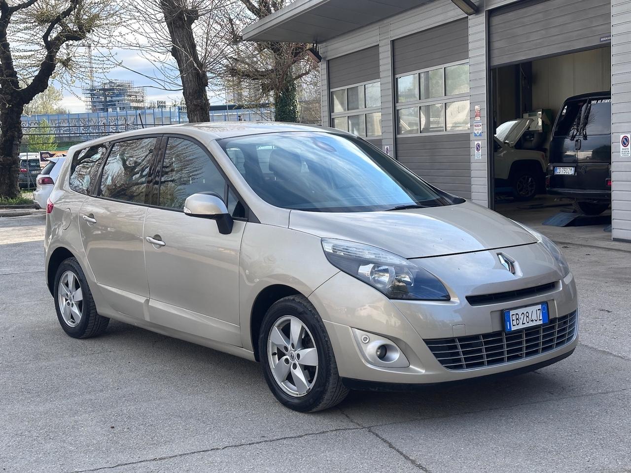 Renault Scénic 1.5 dCi 110CV Dynamique 7 posti