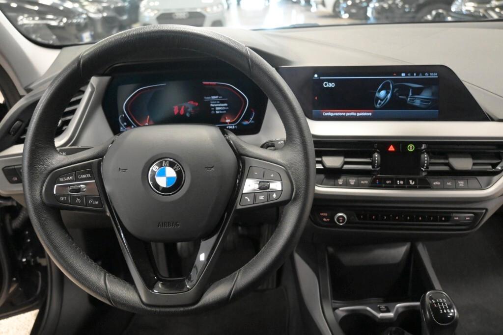 BMW 116D 115CV 6M. BUSINESS ADVANTAGE ( FARI LED - BMW DIGITAL COCKPIT - CRUISE - NAVI - MIRROR - PDC )