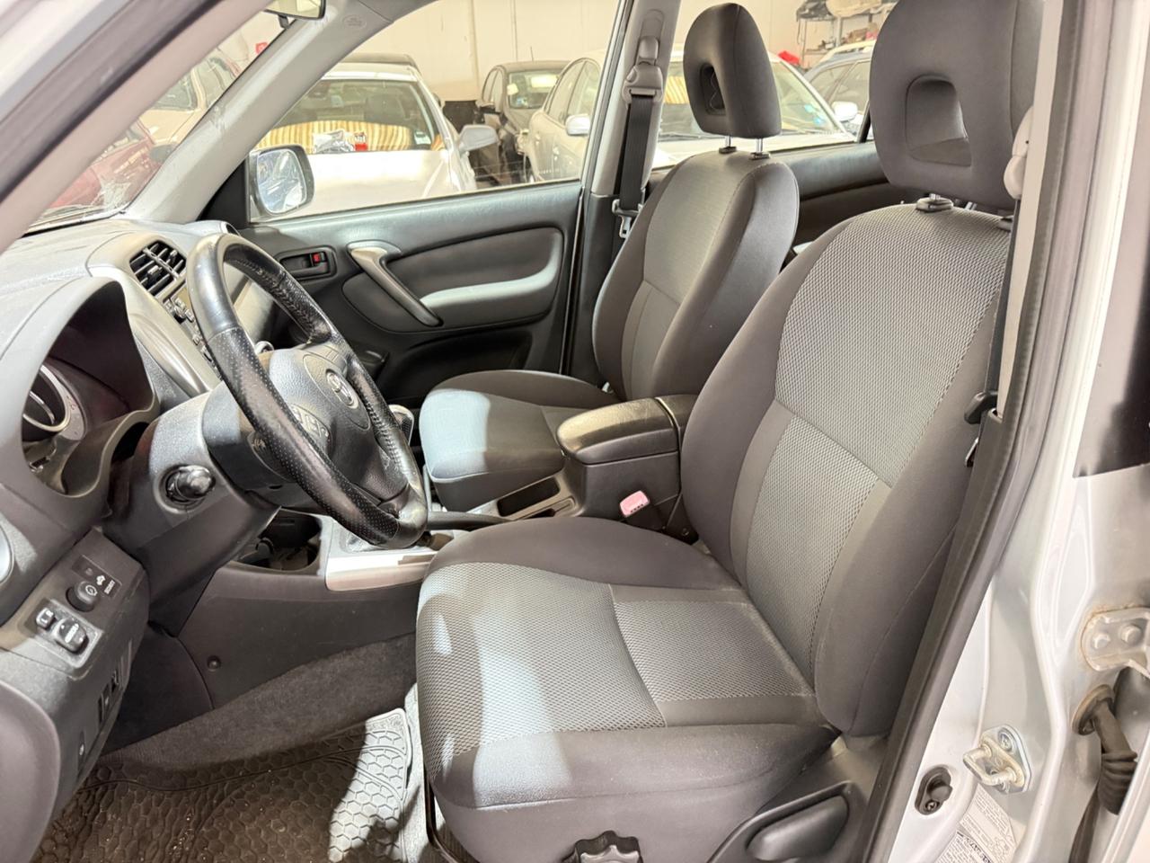 Toyota RAV 4 RAV4 2.0 Tdi D-4D cat 5 porte Sol 4x4