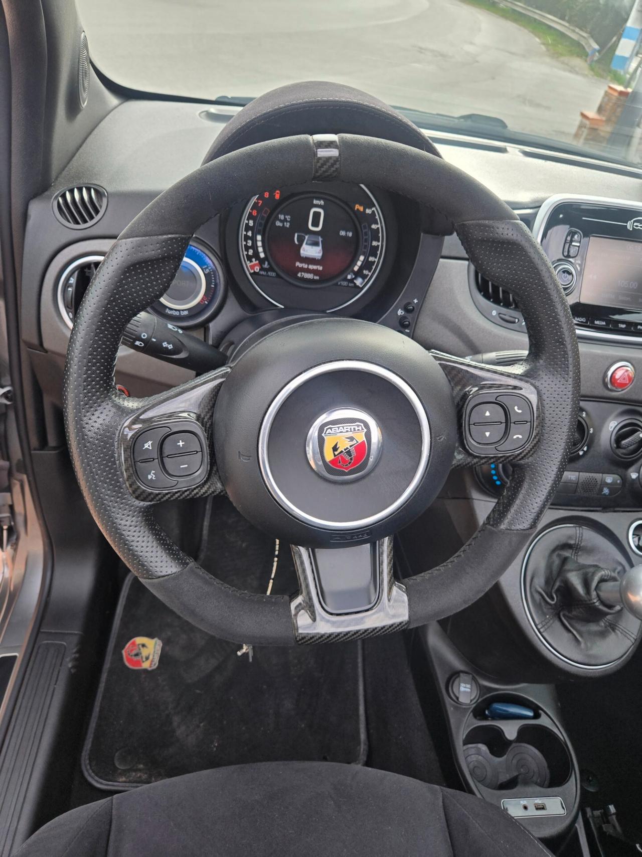 Abarth 595 C 1.4 Turbo T-Jet 180 CV Competizione