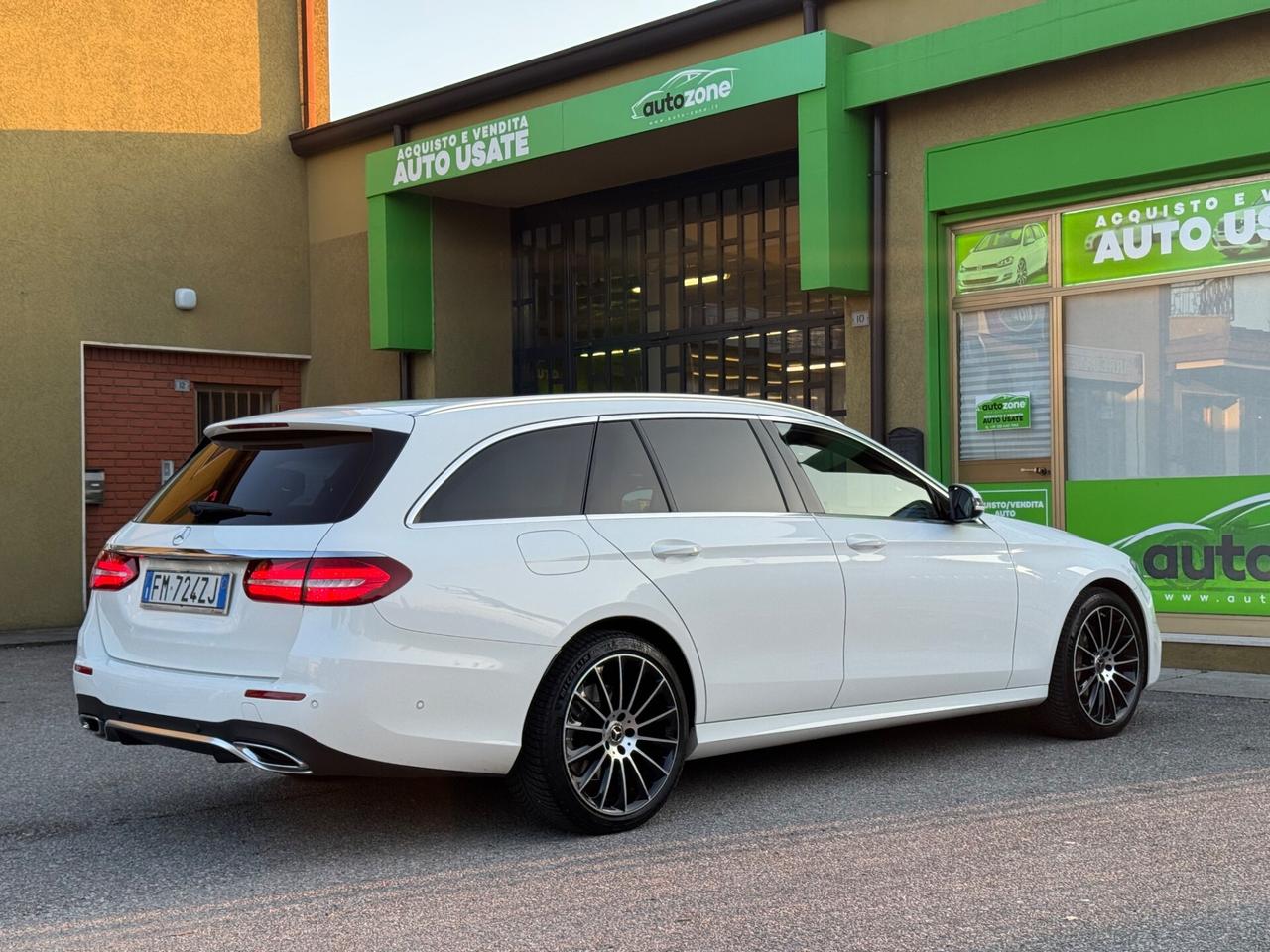 Mercedes-Benz E 350 4MATIC AIR-MATIC 258CV