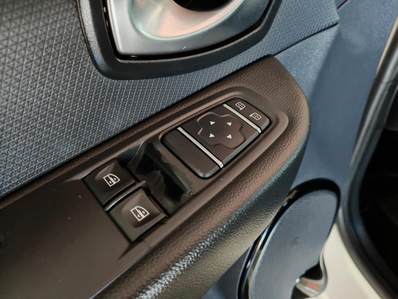 Renault Clio TCe 12V 90CV Start&Stop 5 porte Energy Duel2