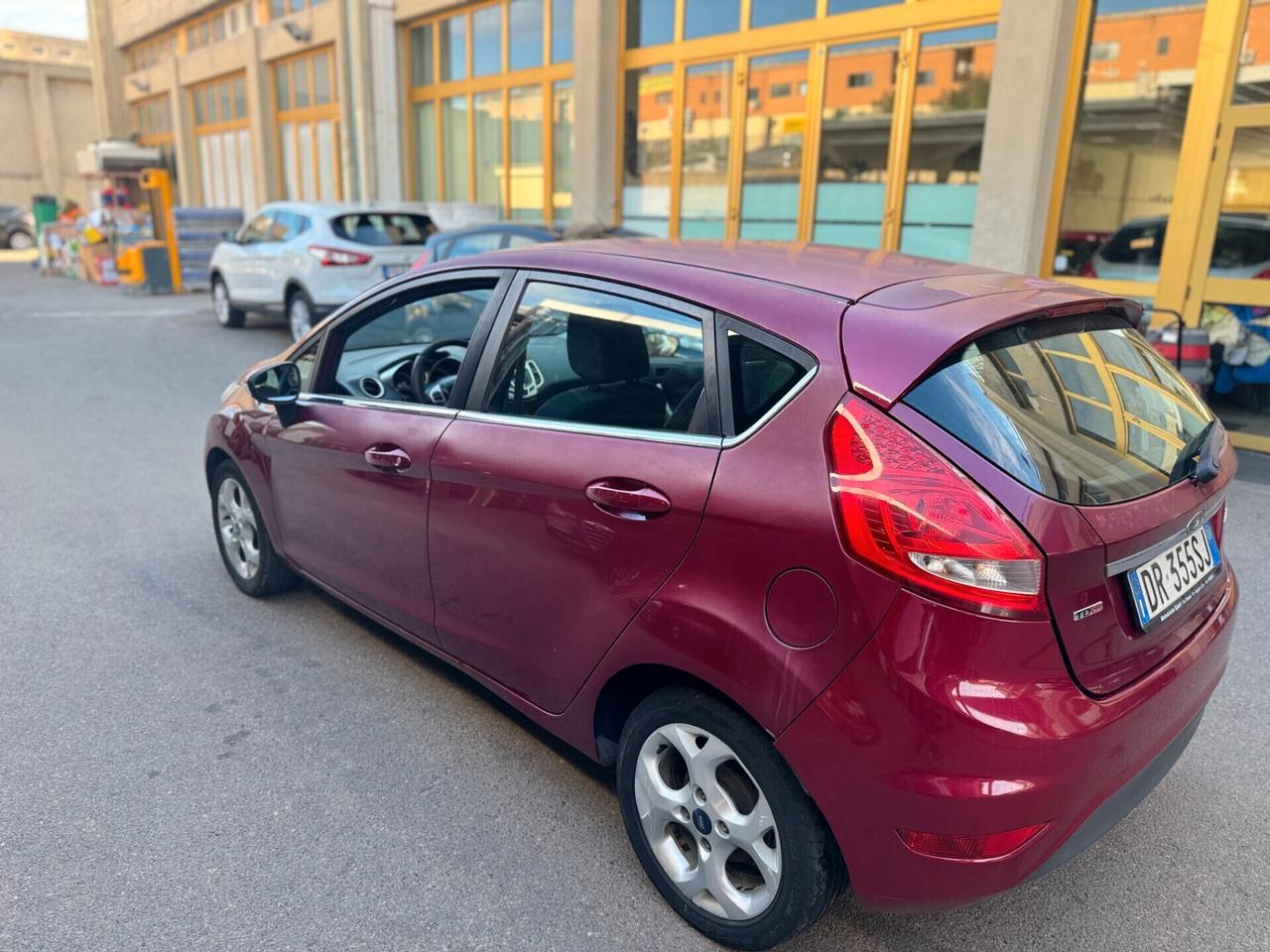 Ford Fiesta 1.4 TDCi 5p. Titanium