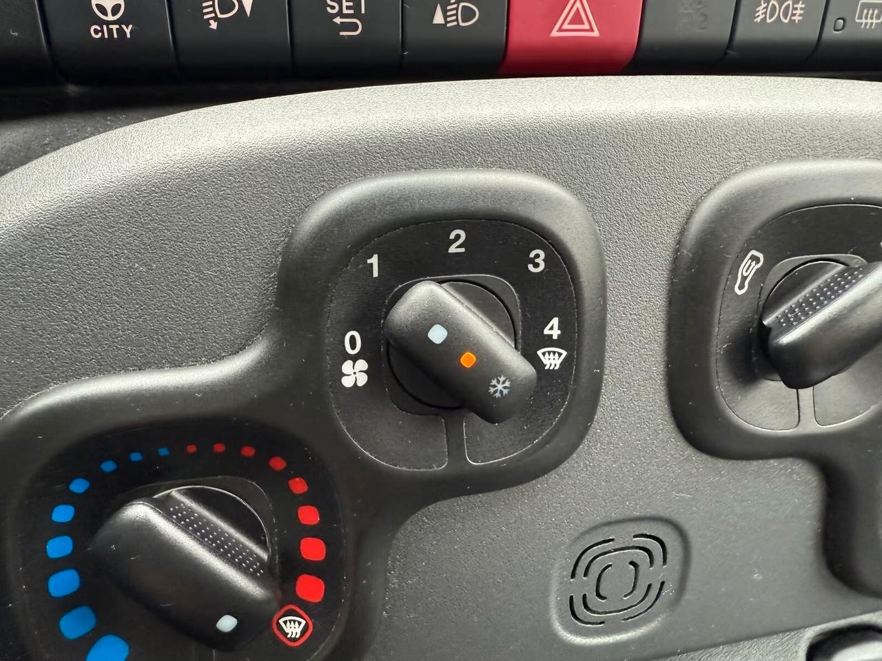 Fiat Panda 0.9 TwinAir Turbo 84Cv Natural Power Lounge 5Posti
