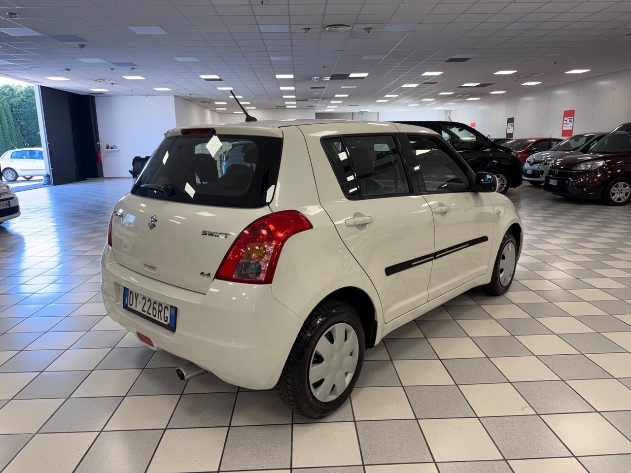 Suzuki Swift 1.3 4x4 5p. GL