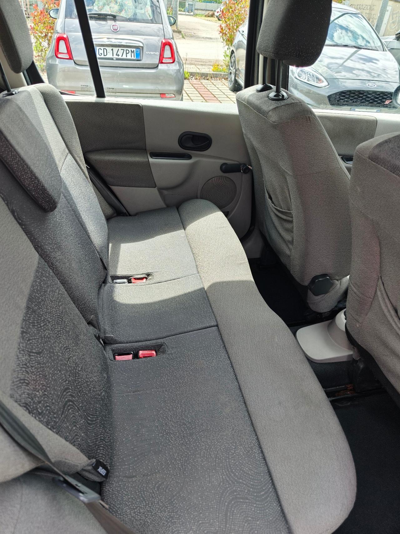 Renault Modus 1.2 16V Confort Authentique