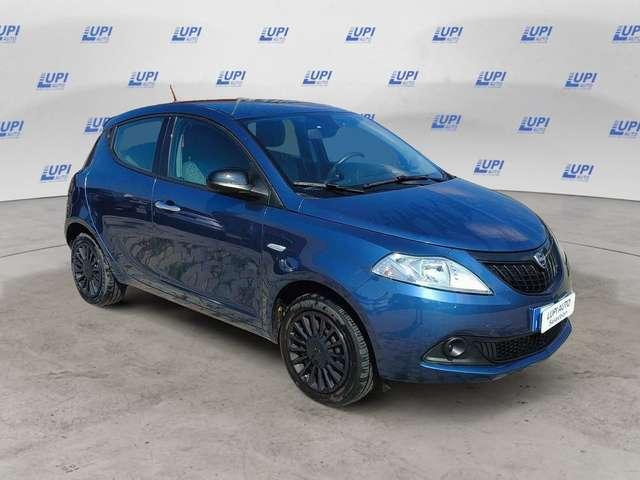 Lancia Ypsilon 1.0 firefly hybrid Silver s&s 70cv