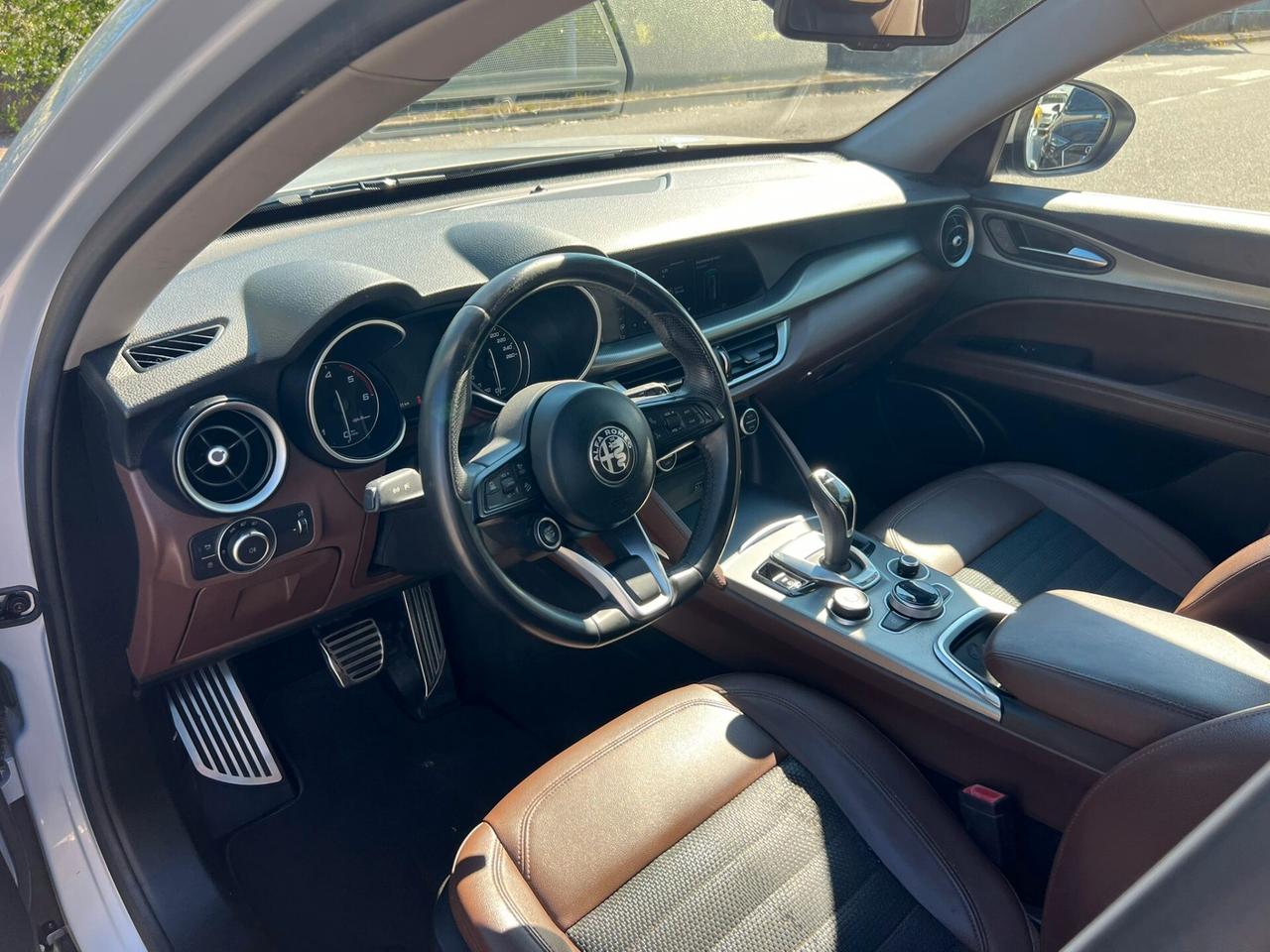 Alfa Romeo Stelvio 2.2 Turbodiesel 190 CV AT8 Q4 Business