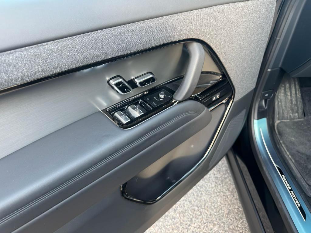 Land Rover Range Rover Sport 3.0d i6 mhev Dark Edition awd 249cv auto MY25