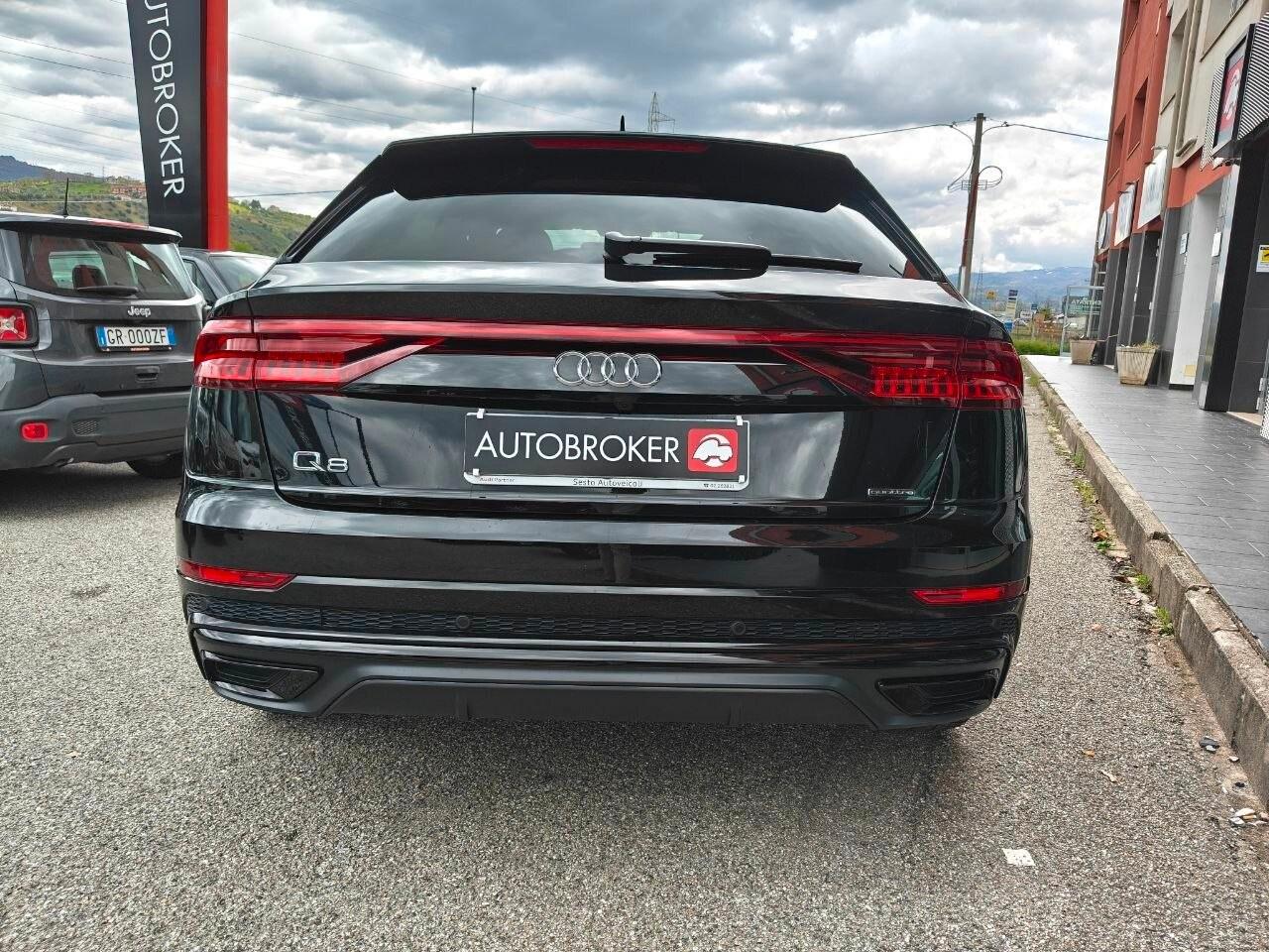 AUDI Q8 Q8 50 TDI 286 CV quattro tiptronic Sport