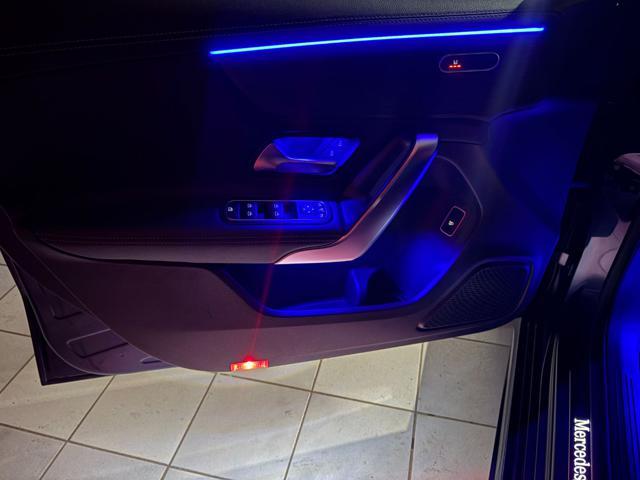 MERCEDES-BENZ A 220 d Automatic Premium Sedan TETTO-PACK NIGHT