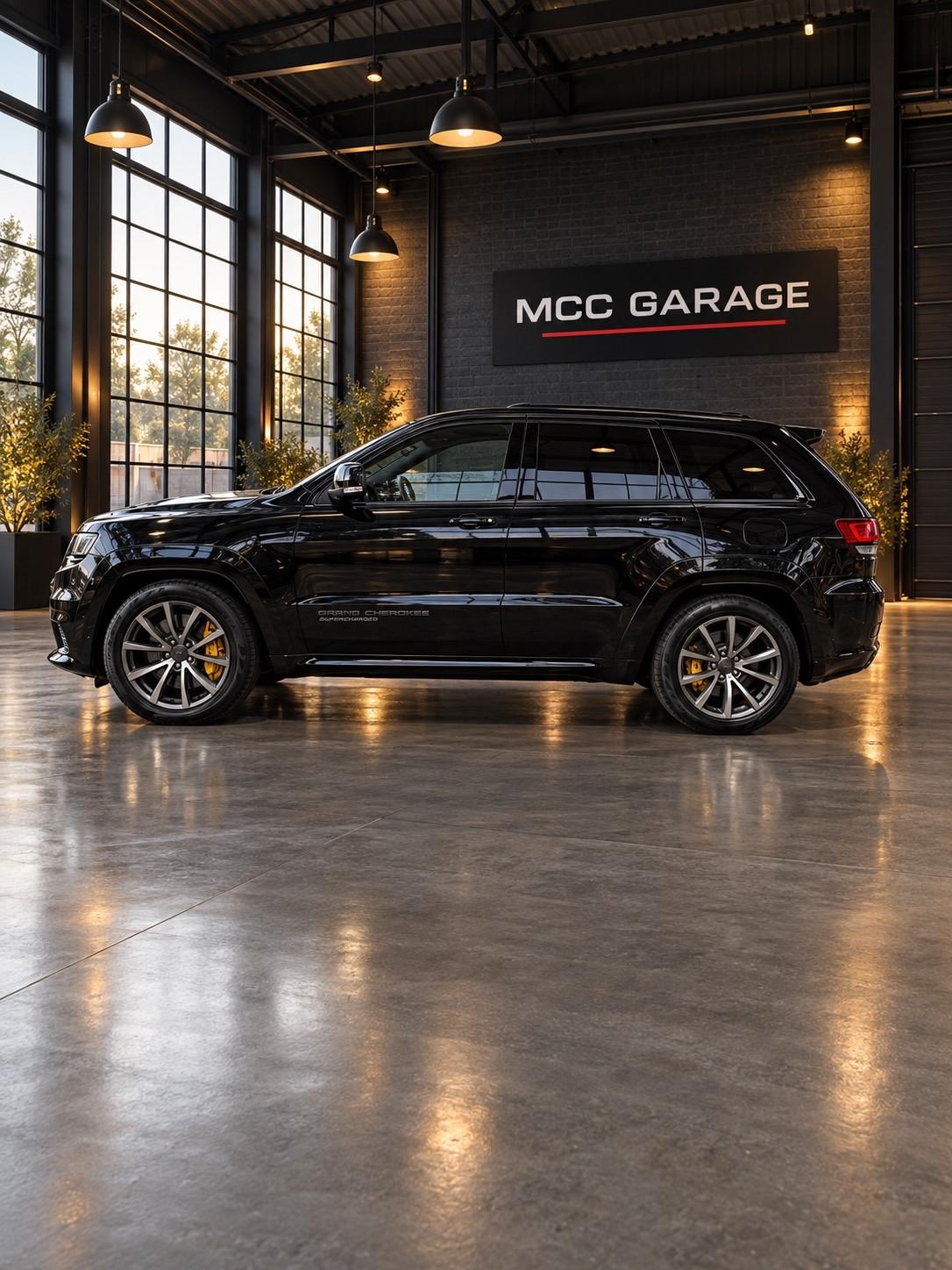 Jeep Grand Cherokee trackhawk 6.2 supercharged