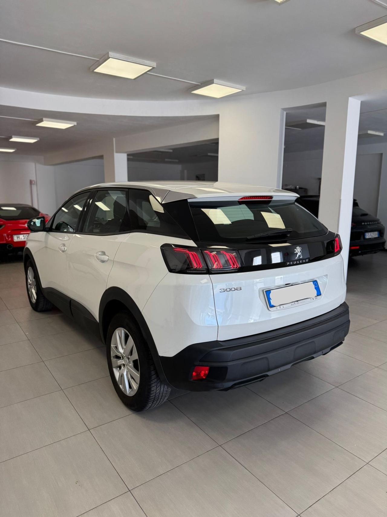 Peugeot 2008 BlueHDi 130 S&S EAT8 Allure