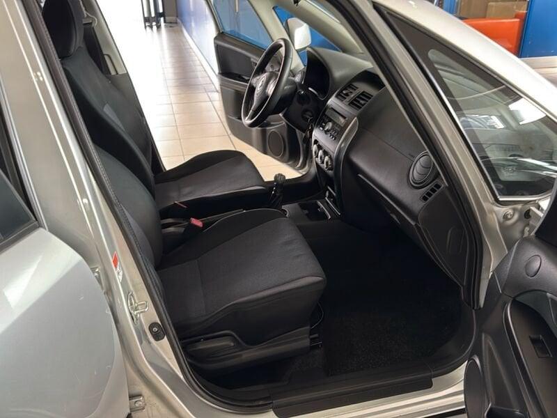 FIAT Sedici EMOTION 1.6 BENZ. 4X4