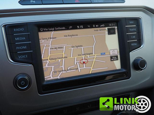 VOLKSWAGEN Passat Variant 2.0 TDI DSG Executive BlueMotion Tech.