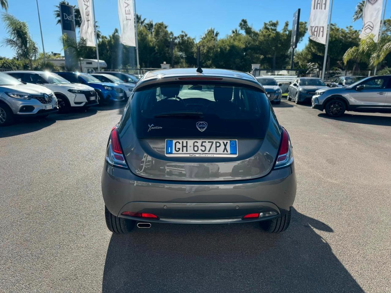 Lancia Ypsilon 1.0 FireFly 5 porte S&S Hybrid Ecochic Gold