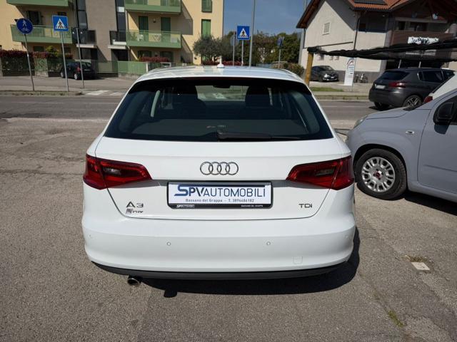 AUDI A3 1.6 TDI AUTOMATICA S TRONIC
