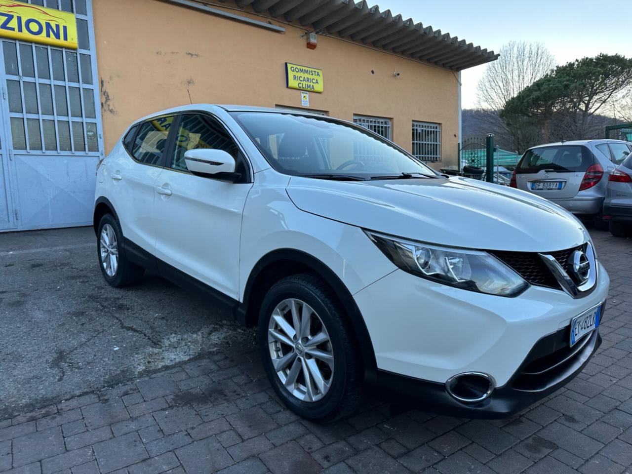 Nissan Qashqai 1.5 dCi Visia