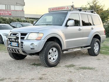 Mitsubishi Pajero 3.2 Diesel 160cv 4X4 7 posti 2007 automatico