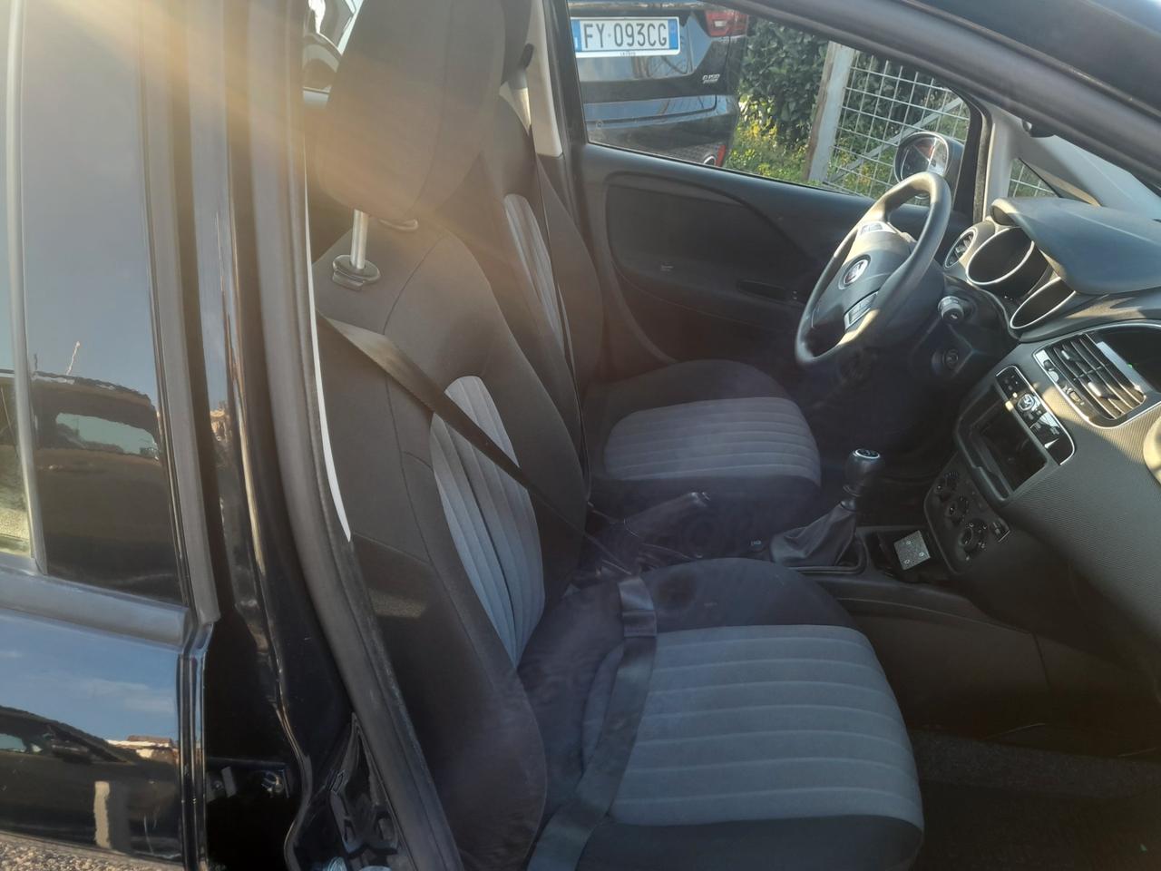 Fiat Punto 1.4 8V 5 porte Benz/Metano