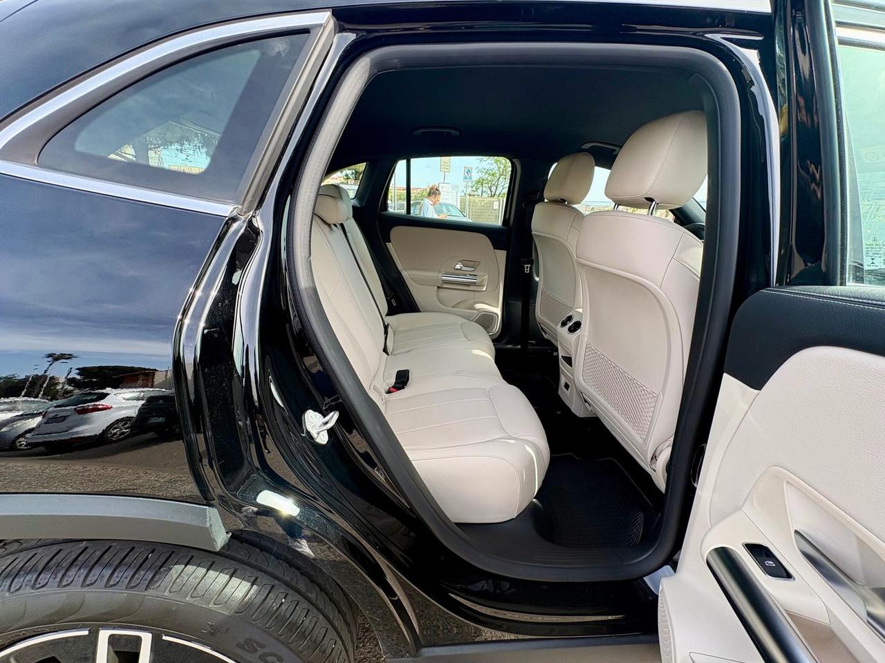 Mercedes-Benz GLA 180 Advanced Plus #10643