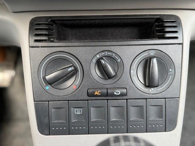 Volkswagen Lupo 1.0 cat Trendline Euro 4 adatta a neopatentati