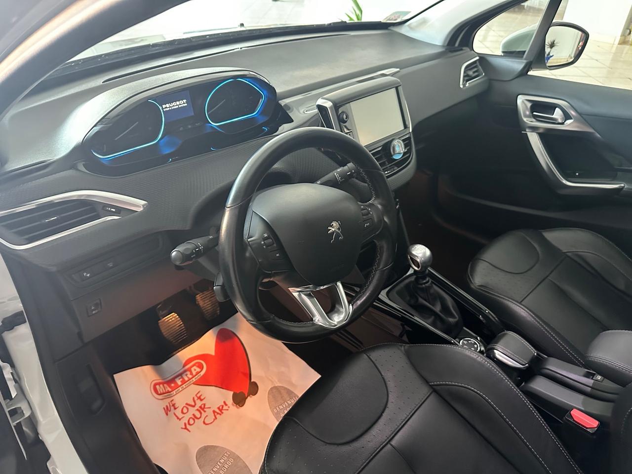 Peugeot 2008 BlueHDi 120 S&S Black Matt