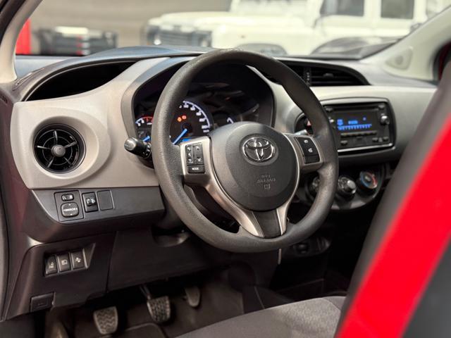 TOYOTA Yaris 1.0 5 porte Cool