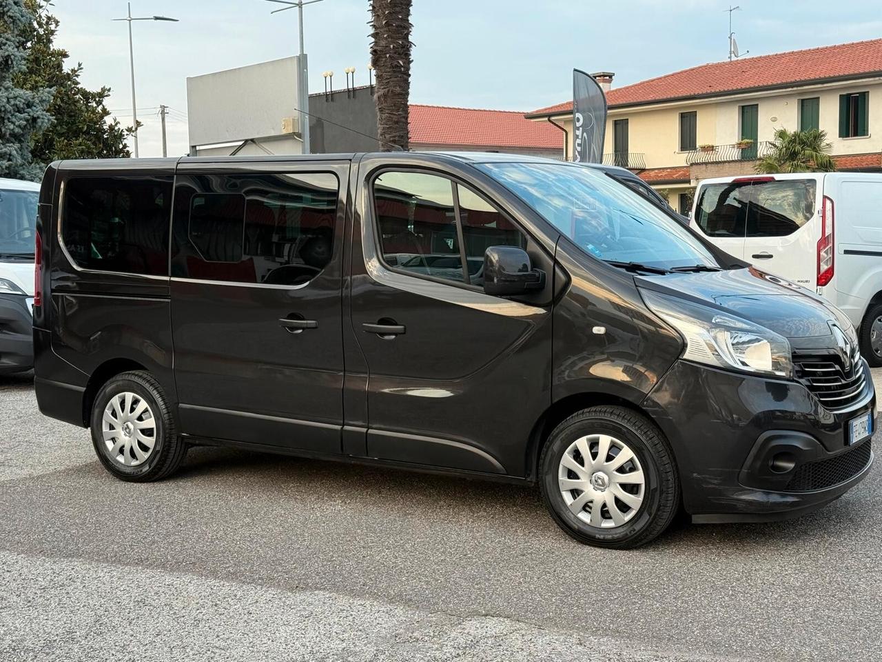Renault Trafic 9 POSTI 1.6 dCi 95CV prezzo ivato
