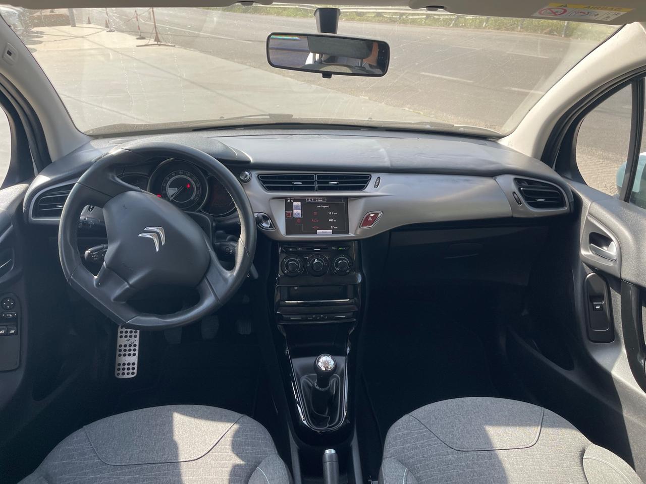 Citroen C3 PureTech 82 Live Edition
