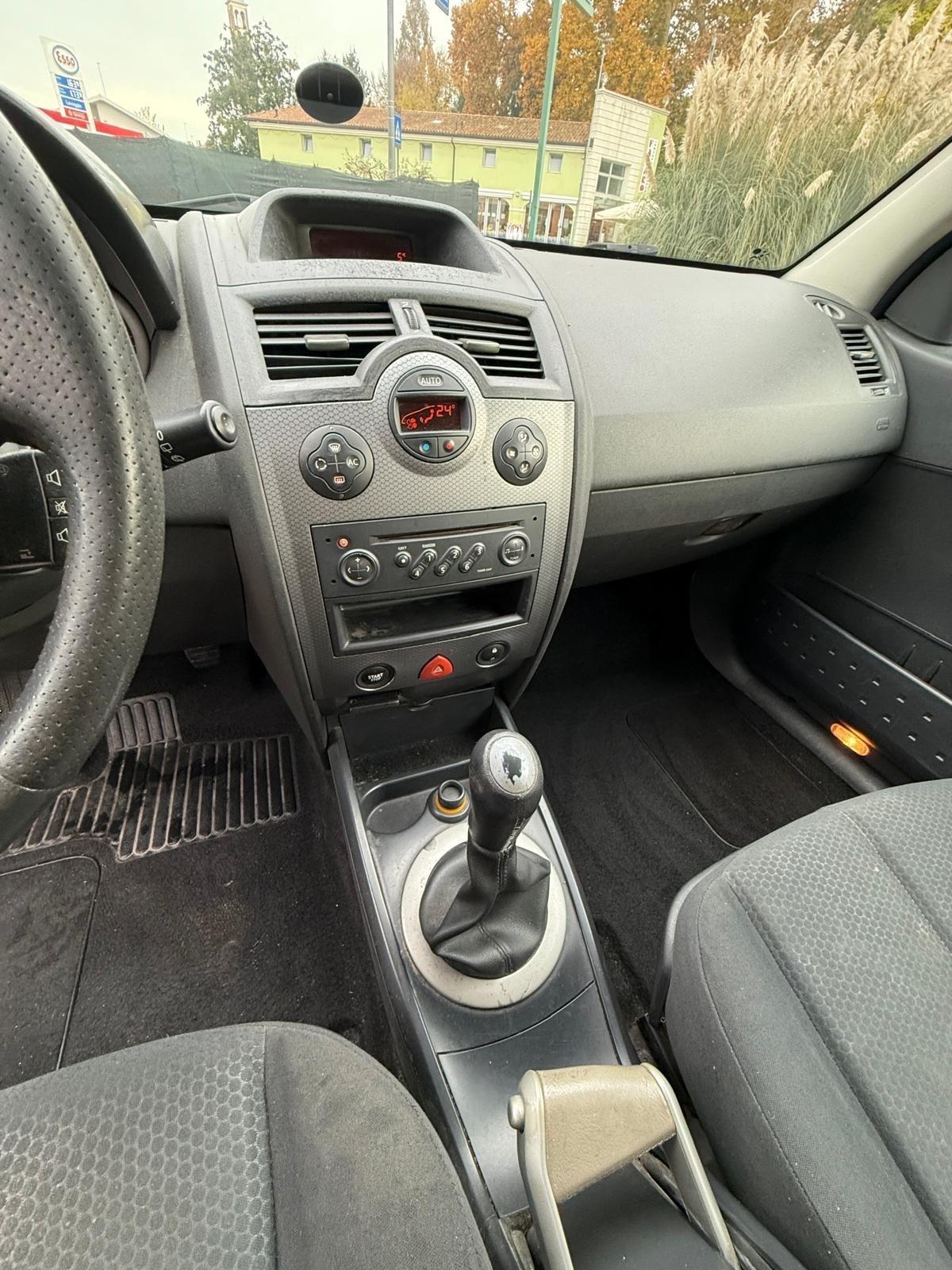 Renault Megane Mégane 1.5 dCi/82CV Grandtour Confort Authentique