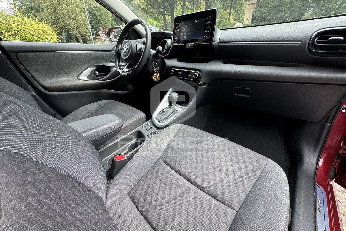 TOYOTA Yaris 1.5 Hybrid 5 porte Lounge