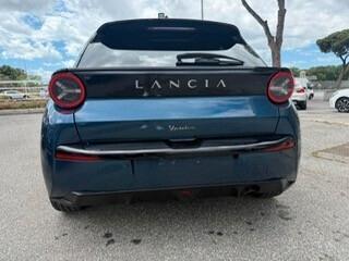 Lancia Ypsilon Hybrid e-DCT Edizione Cassina
