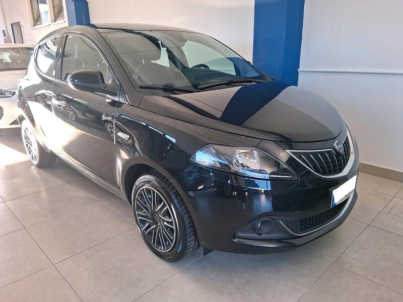 Lancia Ypsilon 1.0 FireFly 5 porte S&S Hybrid Ecochic Gold