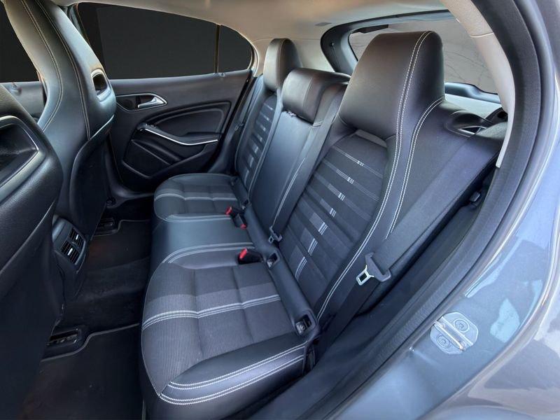 Mercedes-Benz GLA GLA 200d Sport 4matic