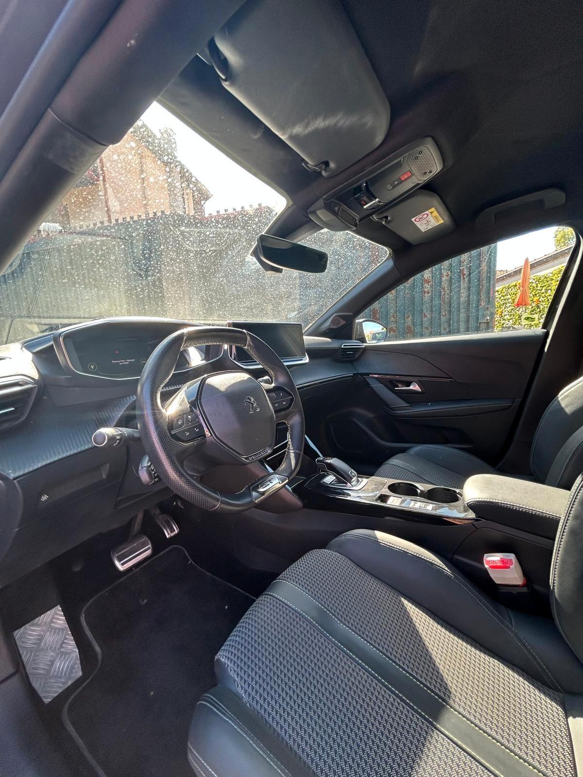 Peugeot 208 PureTech 130 Stop&Start EAT8 5 porte GT