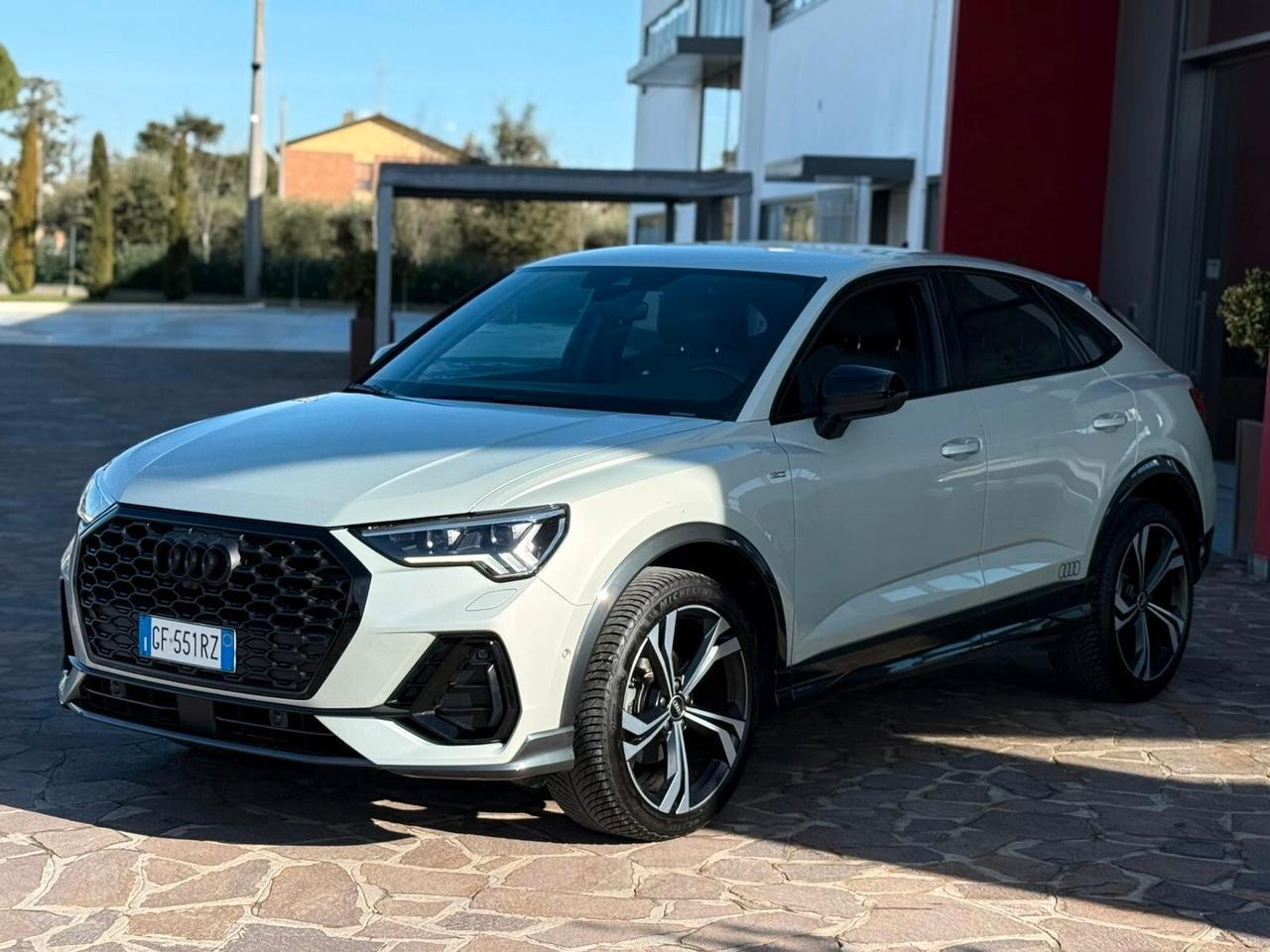 Audi Q3 Sportback 35 TFSI S tronic line edition