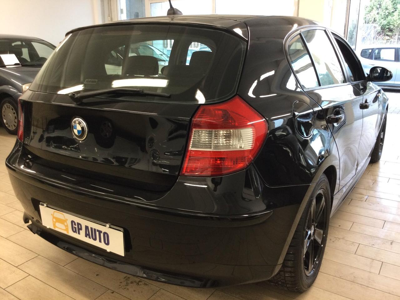 Bmw 116i cat 5 porte Shadow Line