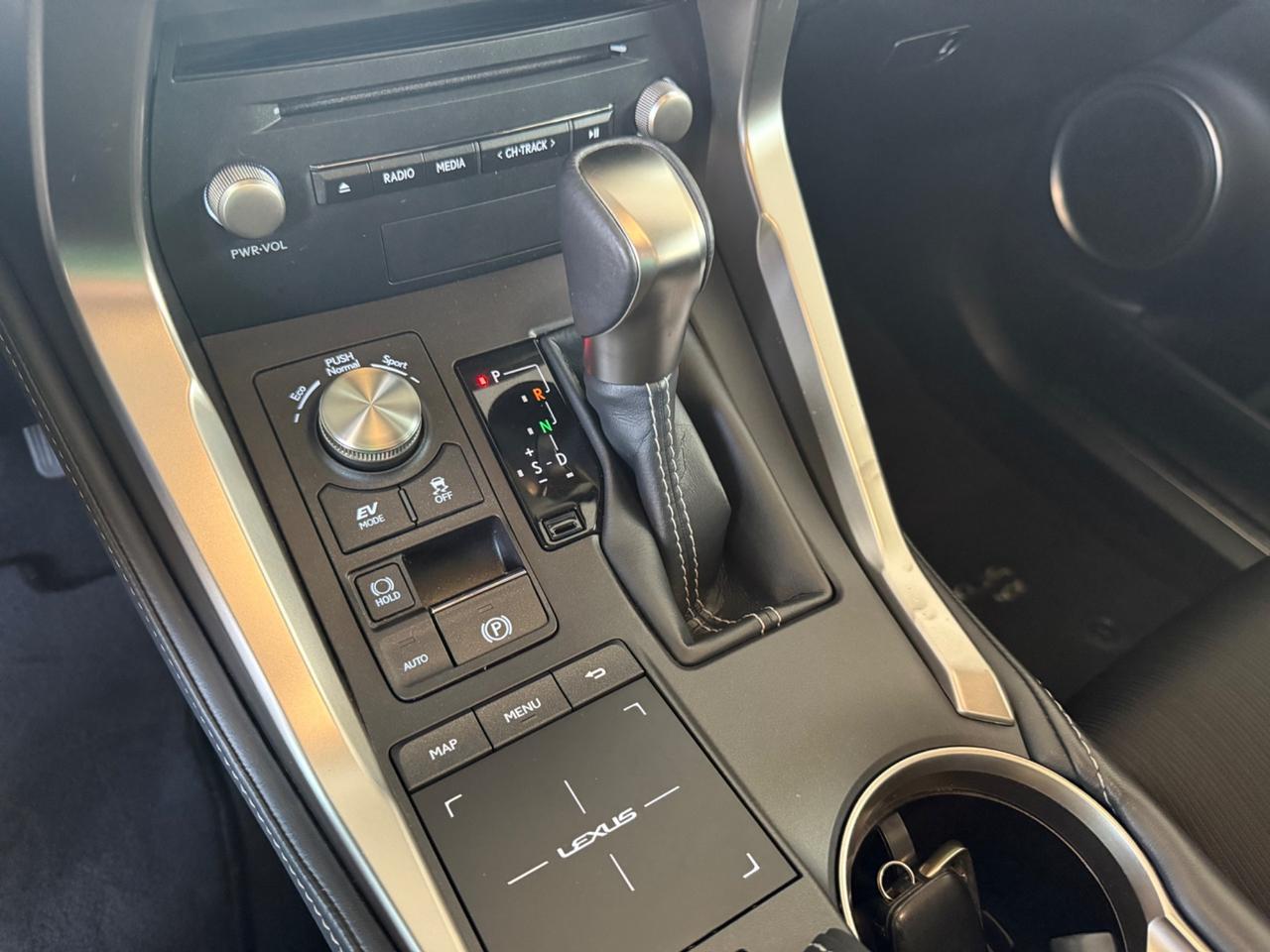 Lexus NX 300h Hybrid Business