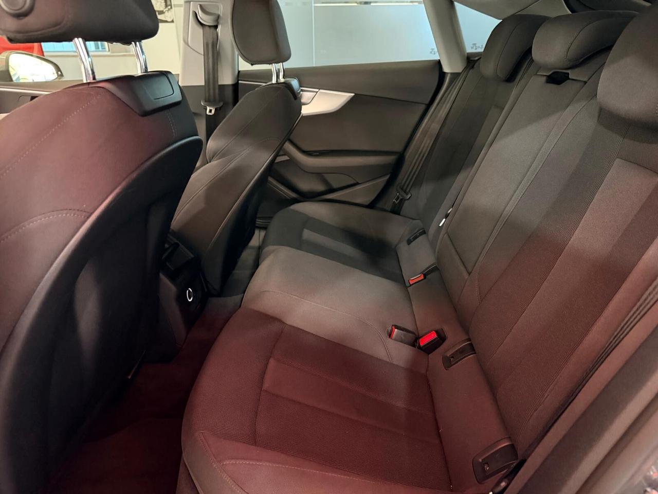 Audi A5 SPB 40 TDI S tronic Business Sport