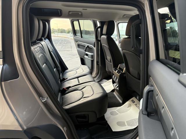 LAND ROVER Defender 110 3.0D I6 200 CV AWD Auto SE 7 POSTI