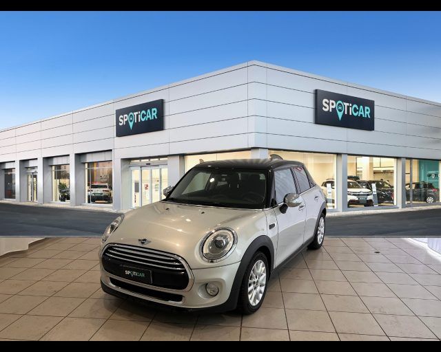 MINI Mini IV F55-F56 2014 1.5 Cooper D 5p auto