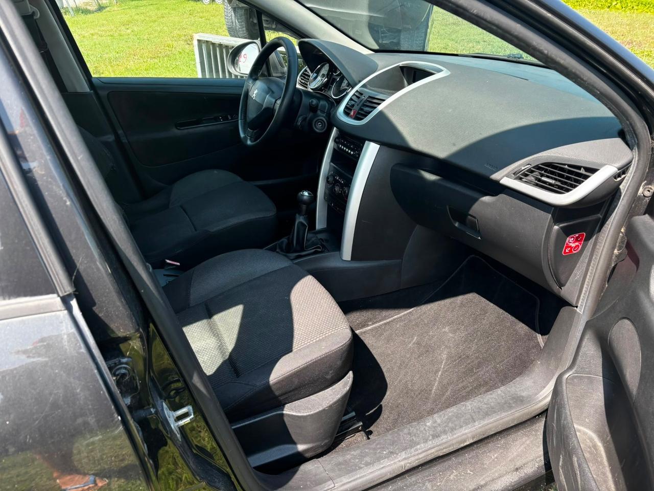 Peugeot 207 1.4 HDi 70CV 5p. Energie IDONEA PER NEOPATENTATI PERMUTABILE