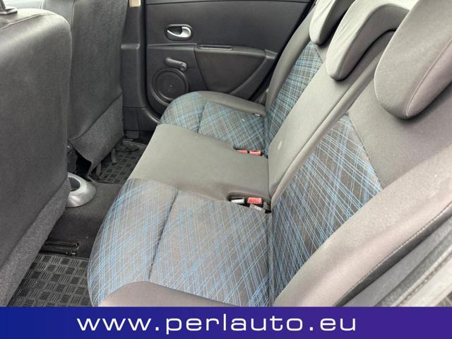 RENAULT Clio 1.2 16V 5 porte Le Iene