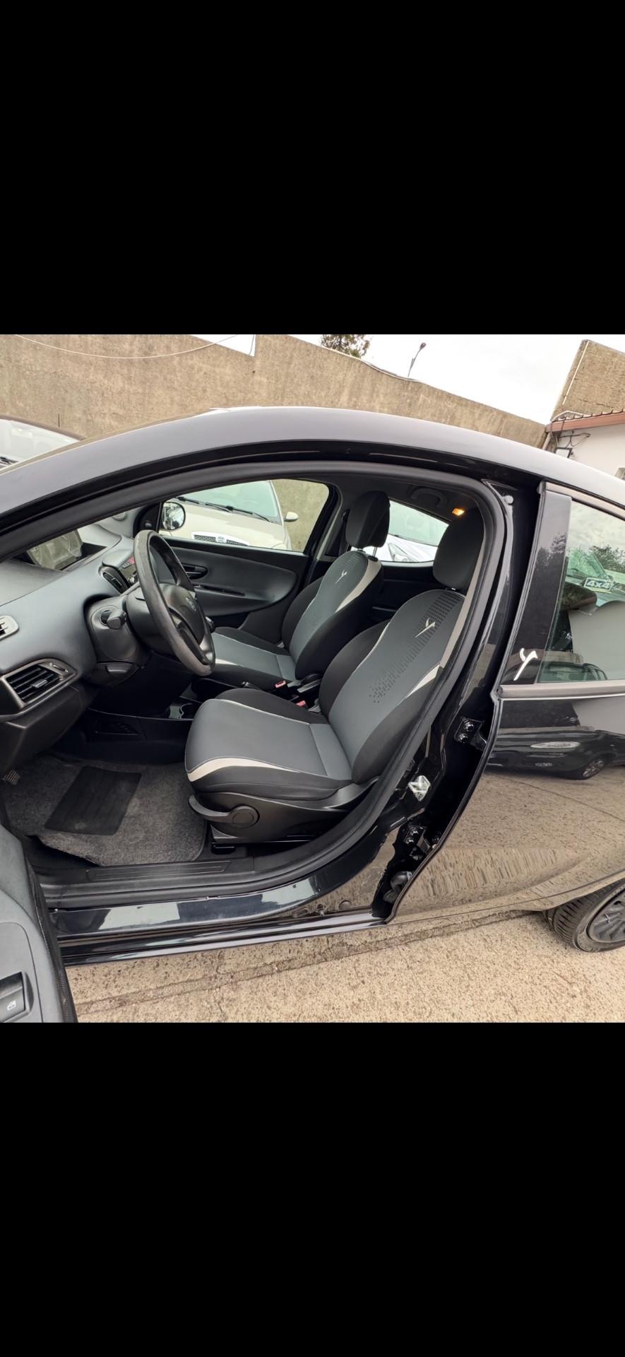 Lancia Ypsilon 1.3 MJT 16V 95 CV Elefantino 2015