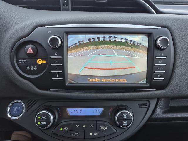 TOYOTA Yaris 1.5 Hybrid 5 porte Business